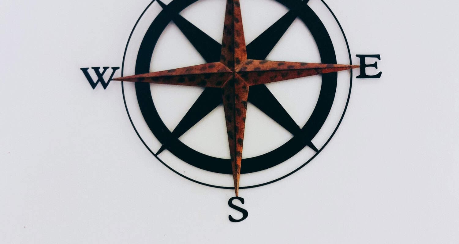 10 Best Compass Apps For Android Phones [Updated 2024]