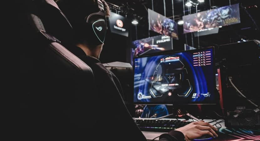 Top 10 Games Like Freelancer To Play In 2024 [Best Picks]