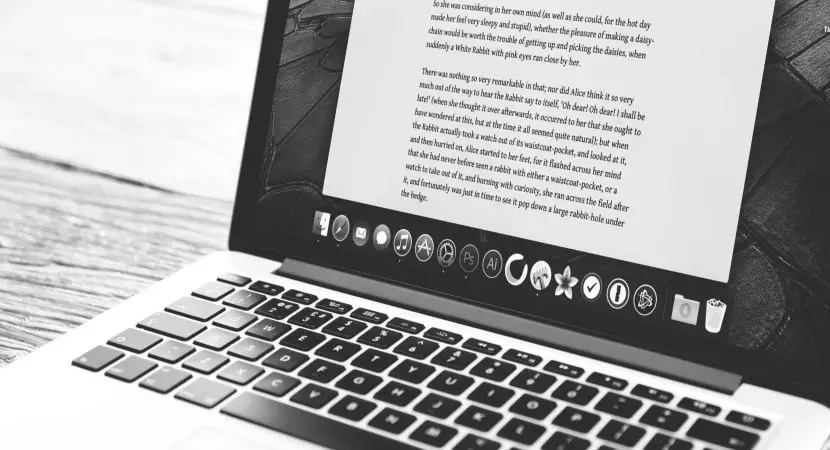 9 Best Article Writing Software for Buddying Writers & Hobbyists