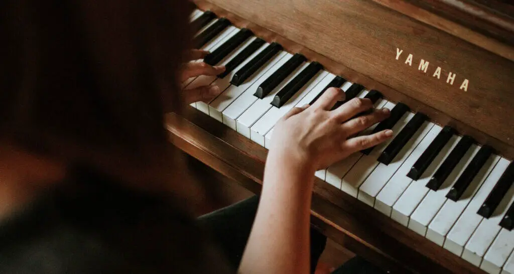 Top 6 Piano Learning Software for PC [2024]