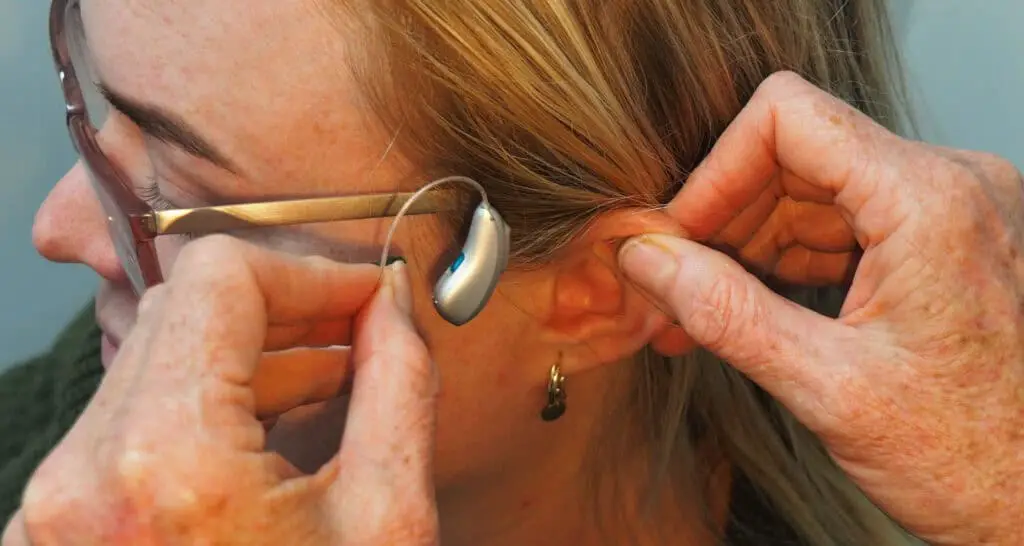 best phones for hard of hearing seniors