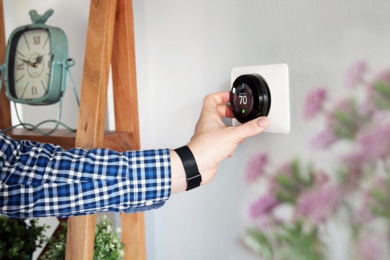 Smart Thermostats That Will Make Your Home Energy-Efficient During the Summer