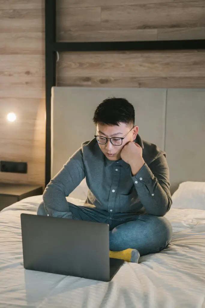 Best Smart Displays for Virtual Meetings & Productivity